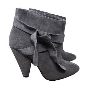 Nine West Leather Upper Gray 4" Heeled  Boots 6M